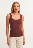 Women Bordeaux Flexible Square Neck Singlet