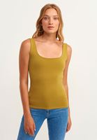 Women Green Flexible Square Neck Singlet