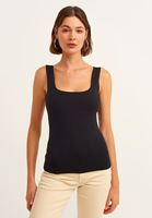 Women Black Flexible Square Neck Singlet