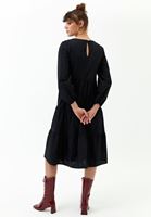 Women Black V-neck ruffle midi dress