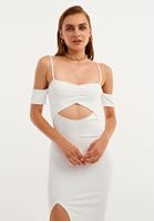 Bayan Krem Cut-Out Detaylı Yırtmaçlı Midi Elbise
