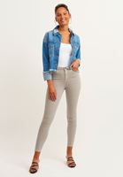 Romantik Gipeli Bluz ve Skinny Pantolon Kombini