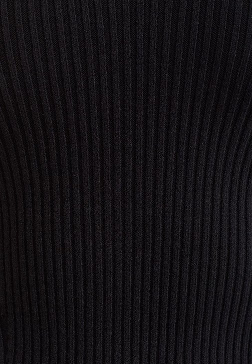 Kesik Kollu Triko ve Mom-Fit Pantolon Kombini