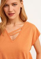 Bayan Turuncu Biye Detaylı V-Neck Tişört