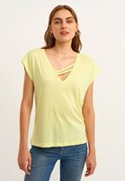 Bayan Sarı Biye Detaylı V-Neck Tişört