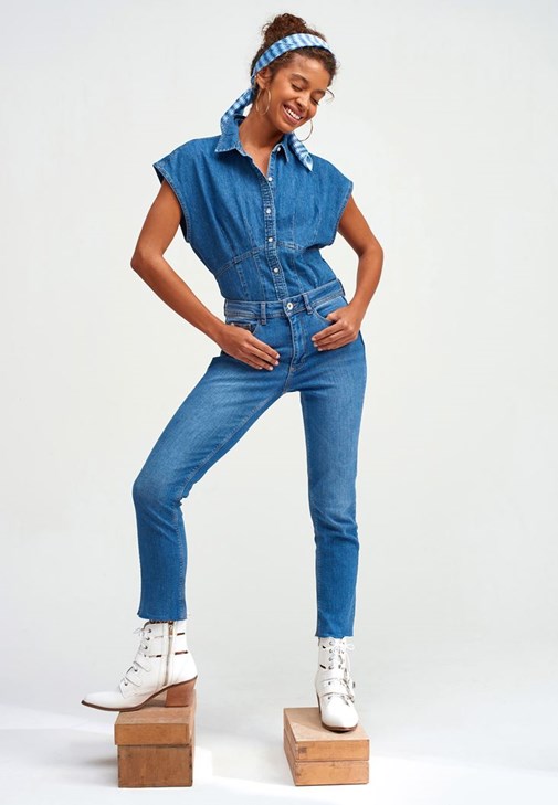 Balon Kollu Triko ve Slim-Fit Denim Pantolon Kombini
