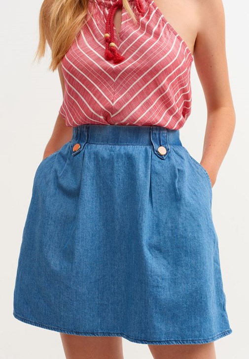 Denim Mini Etek ve Askılı Bluz Kombini 