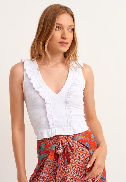 Fırfırlı Crop Top ve Yırtmaçlı Pantolon Kombini