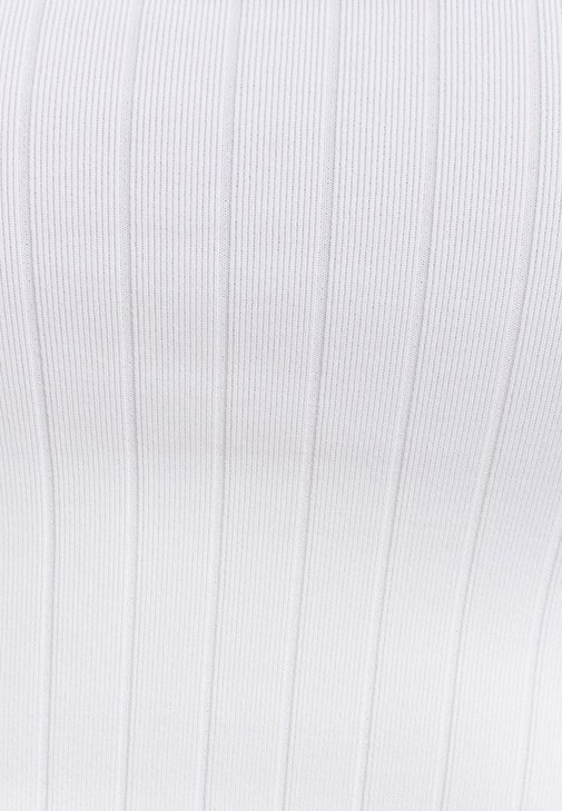 Sırt Detaylı Crop ve Baggy-Fit Pantolon Kombini