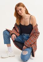 Casual Kare Yaka Atlet ve Jean Pantolon Kombini