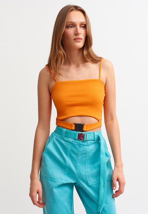 Toka Detaylı Crop Top Ve Bol Pantolon Kombini