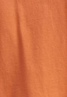 V-Neck Tişört ve Jogger Pantolon Kombini