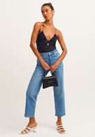 Sırt Detaylı Bodysuit ve Mom-Fit Pantolon Kombini