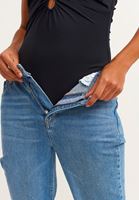 Sırt Detaylı Bodysuit ve Mom-Fit Pantolon Kombini