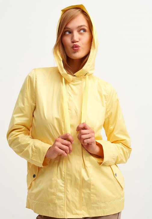  Hooded Casual Raincoat with Pocket Detail 