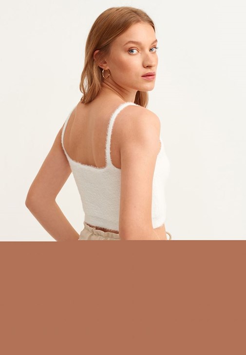 Wide-Leg Sweat Pantolon ve Vegan Deri Blazer Ceket Kombini