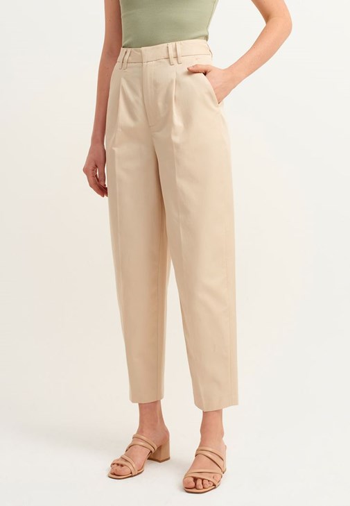 Pileli Slouchy Pantolon Ve Ekose Blazer Ceket Kombini