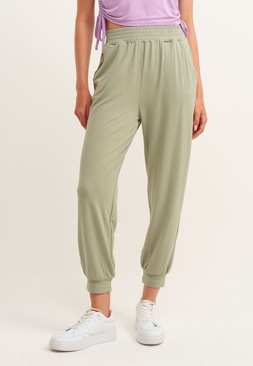 Jogger Pantolon ve Büzgülü Crop Top Kombini