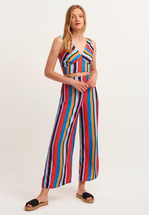 Çizgili Crop Atlet ve Wide-Leg Pantolon Kombini