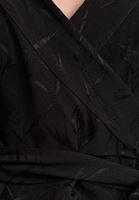 Bağlama Detaylı Kimono ve Denim Şort Kombini