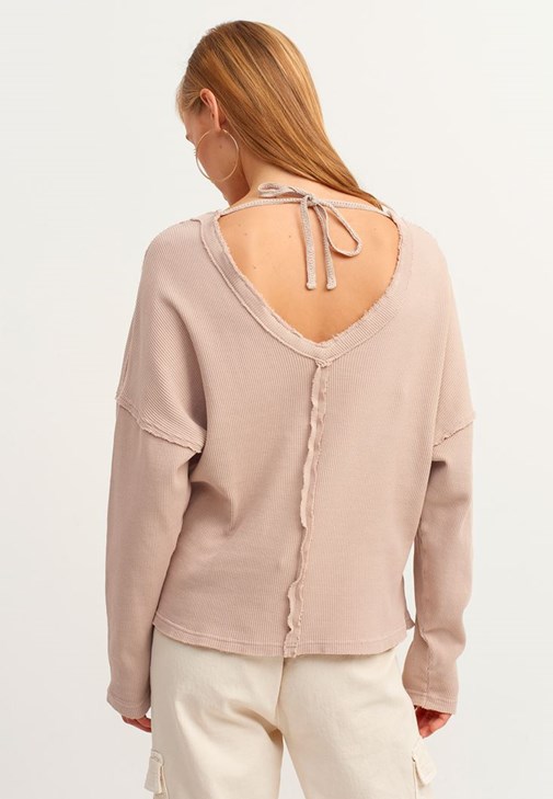 Oversize V-Neck Triko ve Kargo Pantolon Kombini