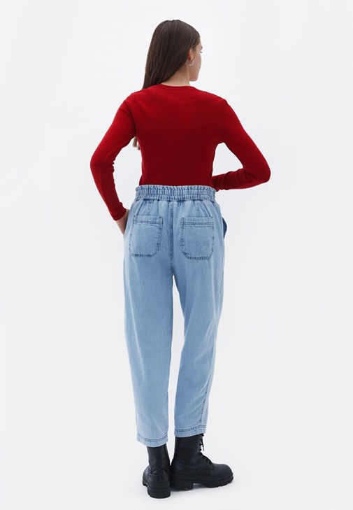 Slouchy-Fit Pantolon ve Triko Crop Kombini