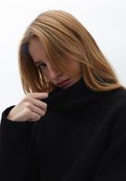 Women Black Kniwear Sweater with Zipper