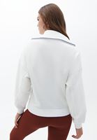 Women Cream Zippered Sweatshirt