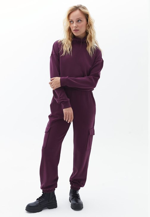 Loose-Fit Sweatshirt ve Pantolon Kombini