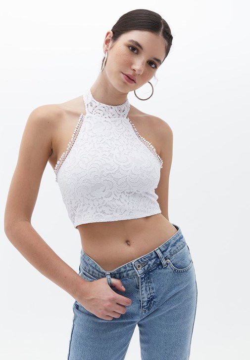 Dantelli Bralet ve Denim Pantolon Kombini