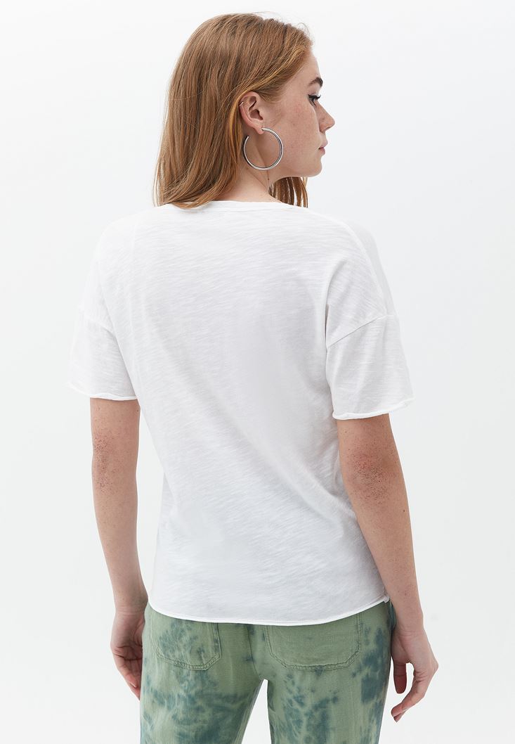 Women White V-Neck Oversize Tshirt