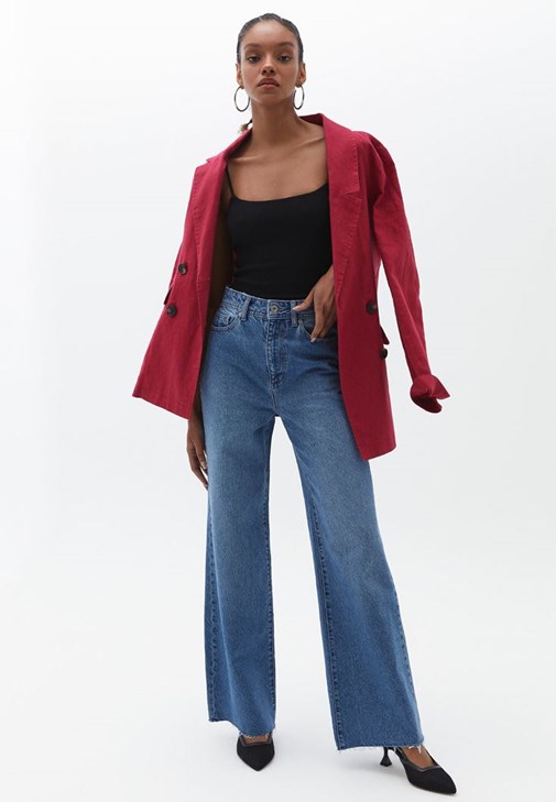 Fitilli Askılı Atlet ve Wide-Leg Pantolon Kombini