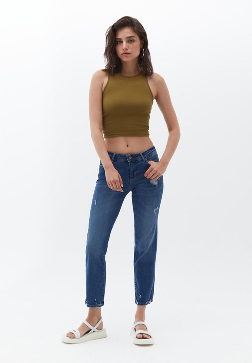 Atlet ve Straight-Fit Pantolon Kombini 