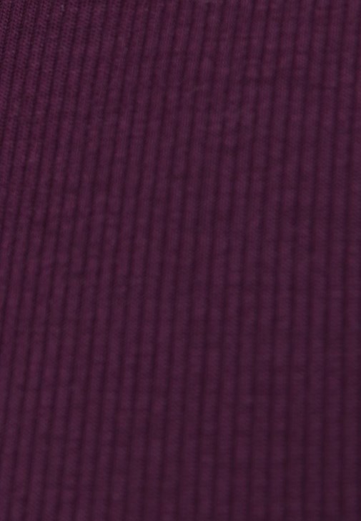 Balıkçı Yaka Tişört ve  Pantolon Kombini