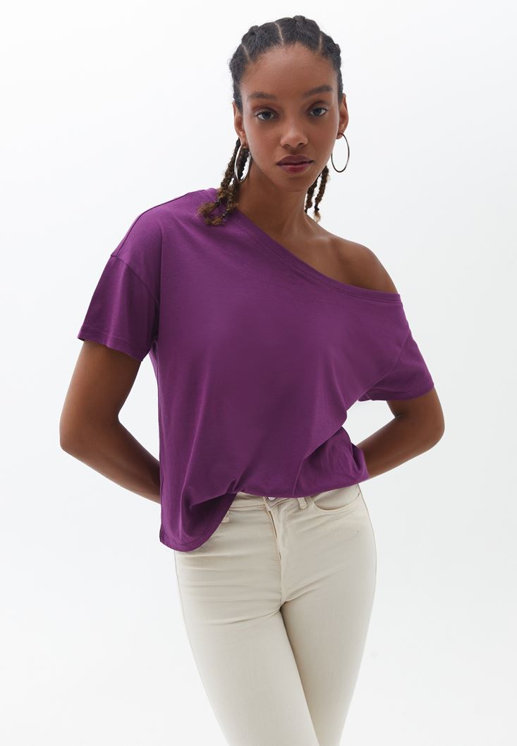 Women Purple Tshirt with Collar Detail