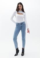 Bayan Beyaz Cut-Out Detaylı Uzun Kollu Tişört