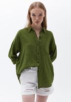 نساء أخضر قميص كبير الحجم مزين بجيب