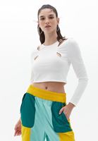 Bayan Krem Cut-Out Detaylı Crop Tişört