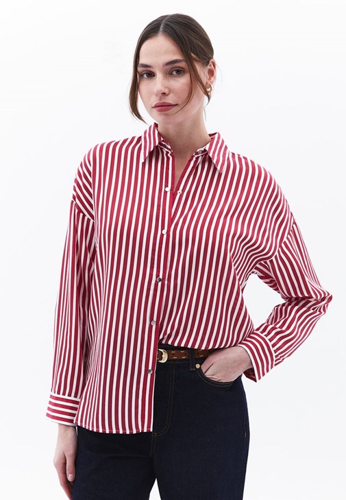 Oversize Çizgili Gömlek ve Pantolon Kombini