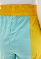 Waterproof Jogger Pantolon ve Tişört Kombini