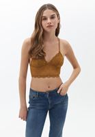 Dantelli Bralet ve Bootcut Pantolon Kombini