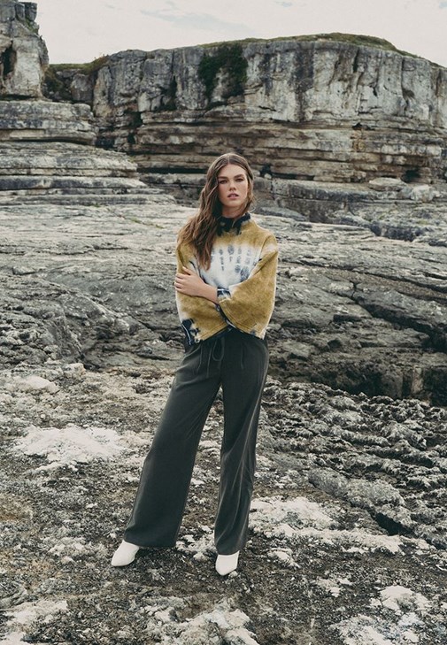 Oversize Bluz ve Pantolon Kombini