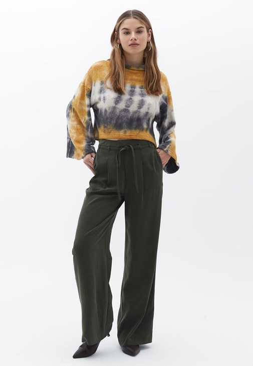 Oversize Bluz ve Pantolon Kombini