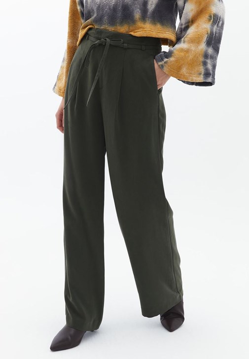 Oversize Bluz ve Pantolon Kombini