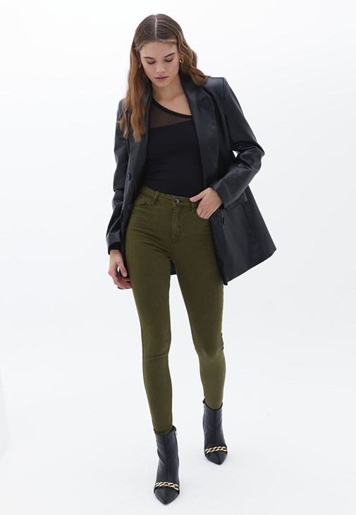 Skinny Pantolon ve Boyfriend Ceket Kombini