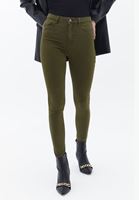 Women Green Skinny Pants with Push up Effect