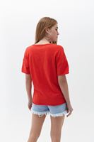Bayan Kırmızı V Yaka Oversize Tişört