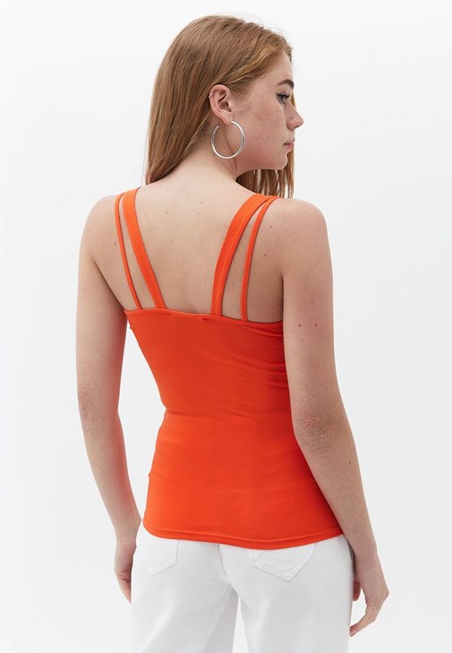 V Yaka Atlet ve Wide-Leg Pantolon Kombini