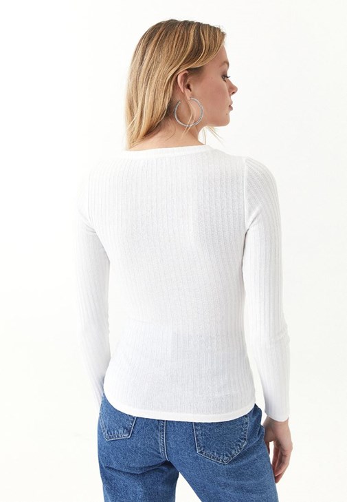 Cut-Out Triko Kazak ve Mom Jean Pantolon Kombini