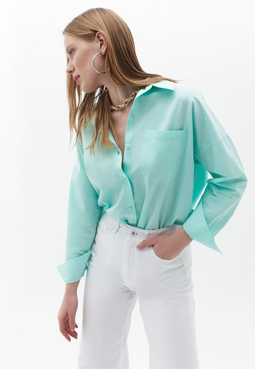 Oversize Poplin Gömlek ve Wide-Leg Pantolon Kombini